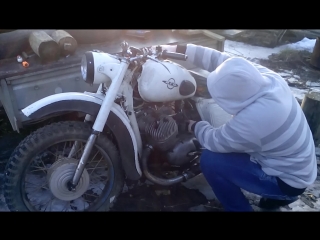 2ой видео обзор мотоцикла иж юпитер 2 (завёлся как новый)))))))))