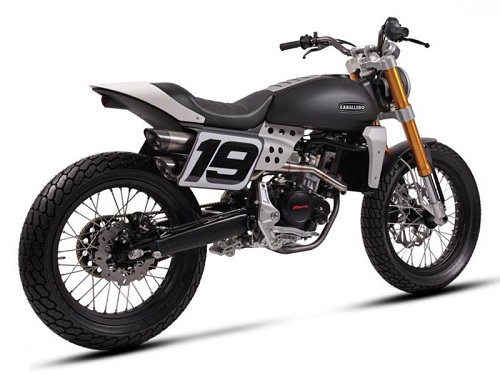 Fantic Caballero Scrambler/Flat Track: известное имя в ретро сегменте