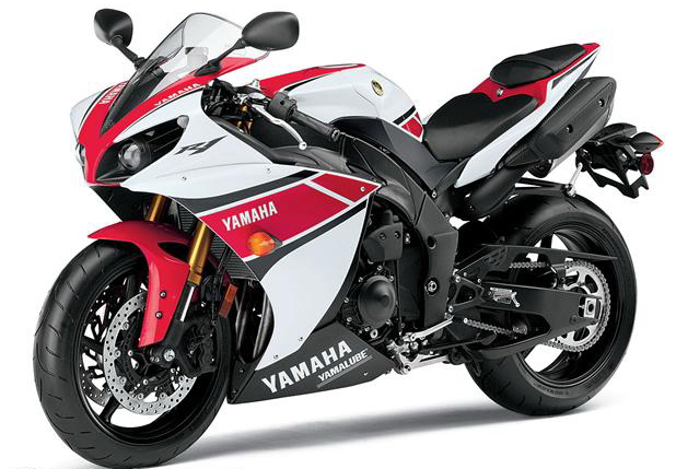 Yamaha YZF-R1 - с трекшн-контролем