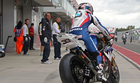 Итоги первой практики WSBK в Москве Итоги первой практики WSBK в Москве