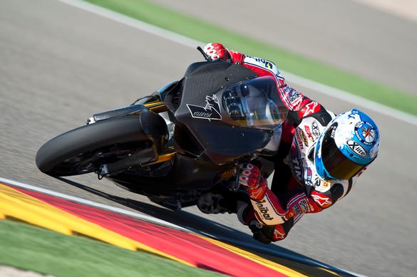 Не успел закончиться сезон WSBK- 2012, а новый уже набирает обороты. Не успел закончиться сезон WSBK- 2012, а новый уже набирает обороты.