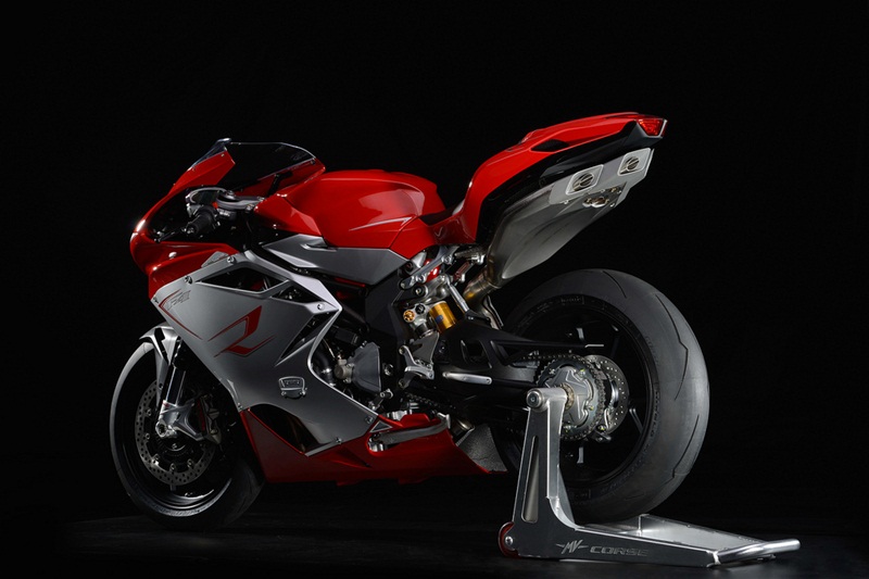 2013 год MV Agusta встретит с обновленным модельным рядом.