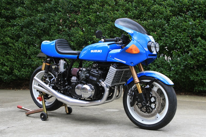 Солидный Suzuki GT750 Endurance от Расси ван Асвегена. 