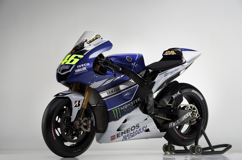 Команда Yamaha Racing представила свои цвета. 