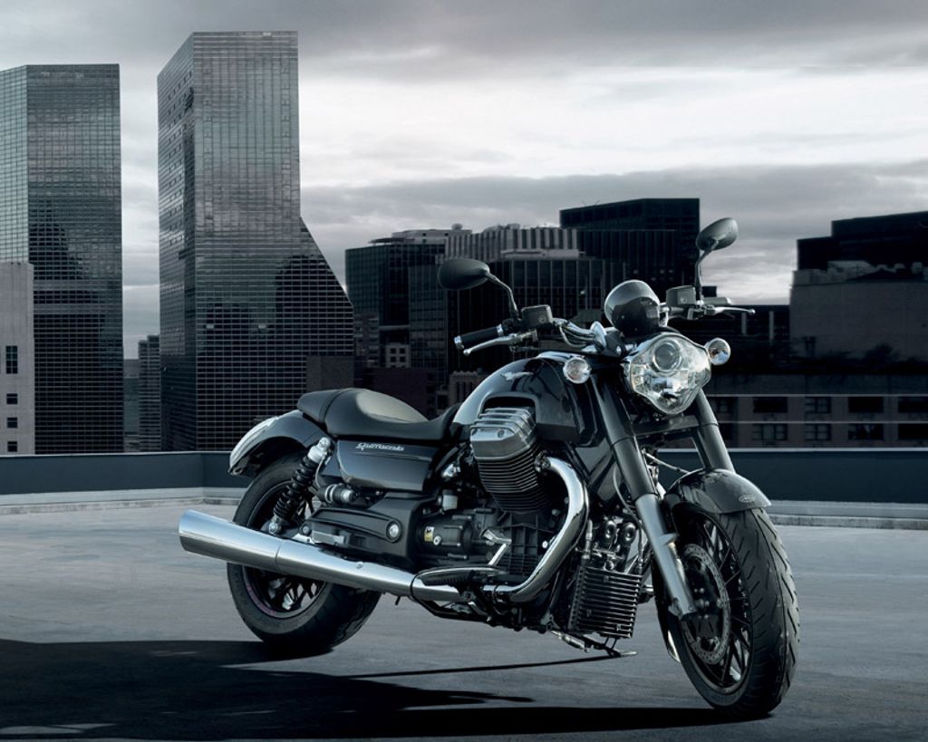 Журнал Robb Report мотоцикл Moto Guzzi California 1400 признал лучшим из лучших. Журнал Robb Report мотоцикл Moto Guzzi California 1400 признал лучшим из лучших.