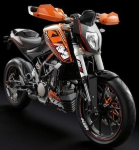 KTM 690 Duke образца 2012 года