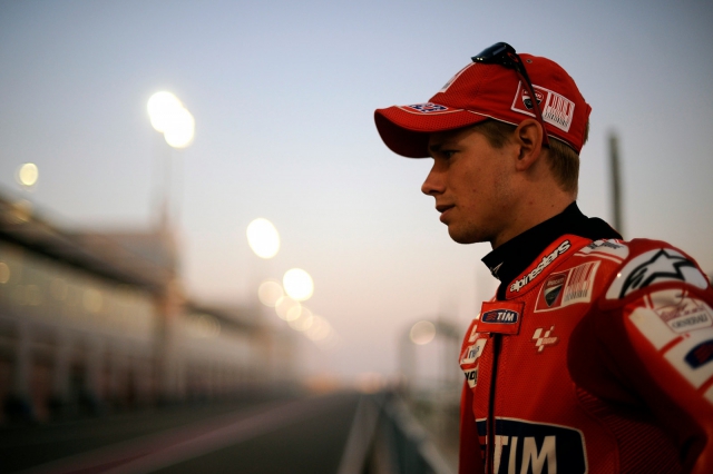 У Кейси Стоунера не возникает желания вернуться в MotoGP. У Кейси Стоунера не возникает желания вернуться в MotoGP.