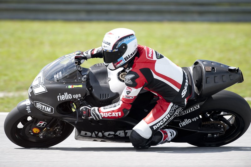 Команда Ducati продолжает работать и на каникулах. 