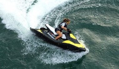 Представлены водные мотоциклы Sea-Doo Spark