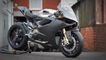 Ducati выпустит Panigale R Superleggera