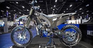 Выпущен новый FMX-мотоцикл Выпущен новый FMX-мотоцикл