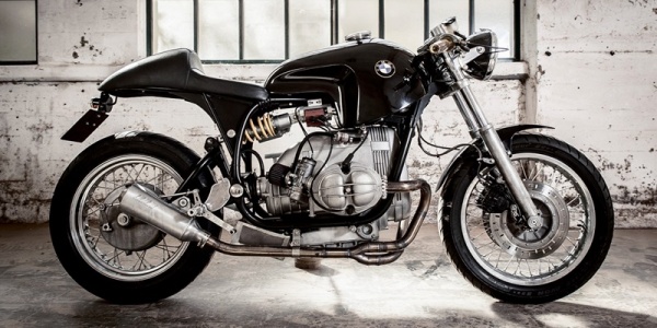 Андреа Феличе создал кафе рейсер Manta на базе BMW R100T