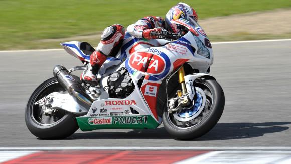 Команды чемпионата WSBK усилено трудились во время однодневных тестов и Имоле Команды чемпионата WSBK усилено трудились во время однодневных тестов и Имоле