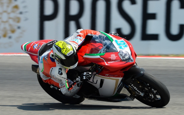Жюль Клузель из команды MV Agusta Reparto Corse взял поул-позицию Жюль Клузель из команды MV Agusta Reparto Corse взял поул-позицию