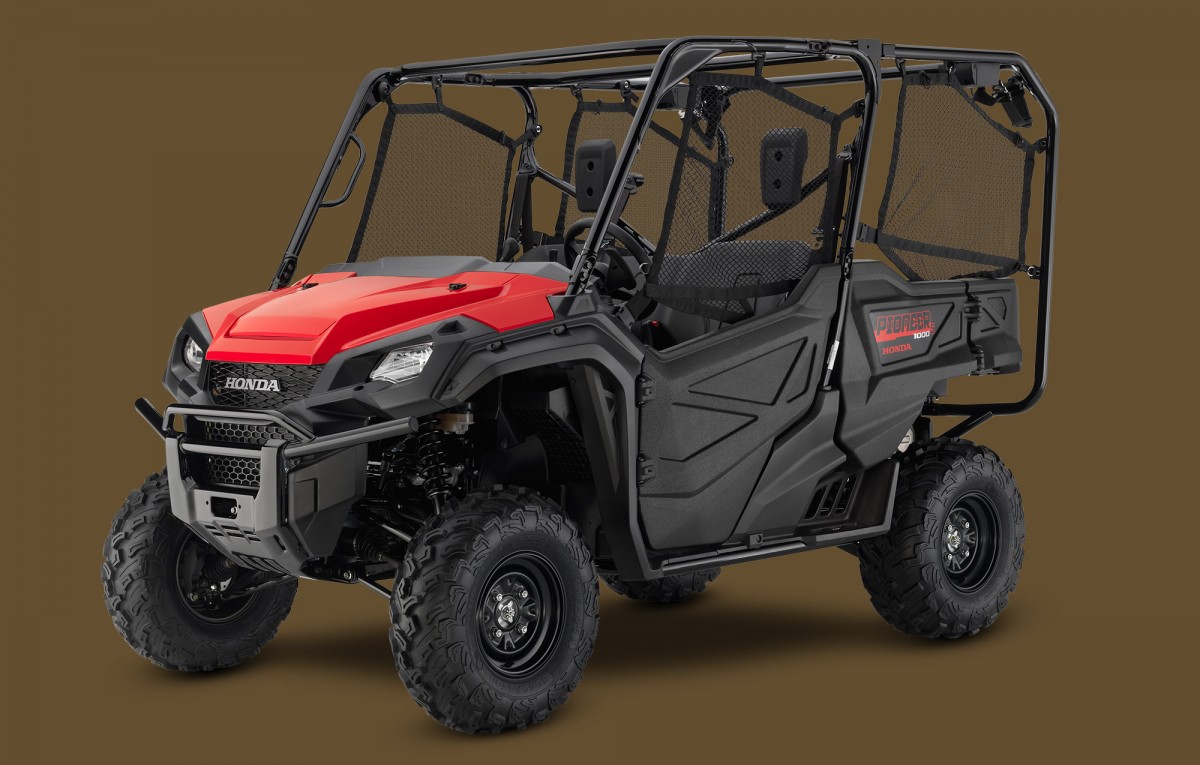 Honda презентовала новые мотовездеходы Pioneer Honda презентовала новые мотовездеходы Pioneer