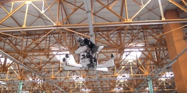 Модель летающего мотоцикла Scorpion-3