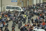 Французские мотоциклисты продолжают уличные протесты