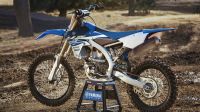 2015-Yamaha-YZ450F-EU-Racing-Blue-Static-002.jpg