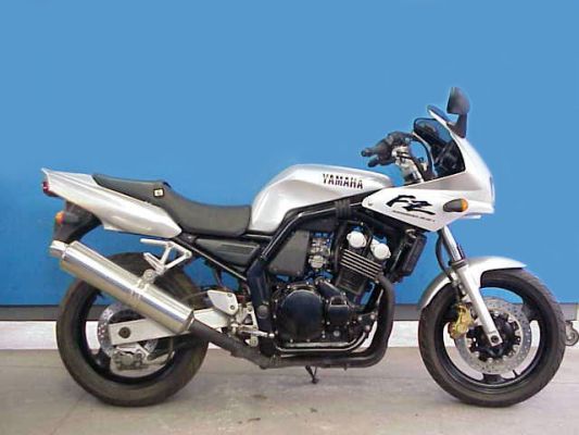 Фотография FZ 400 1997 (Japan)