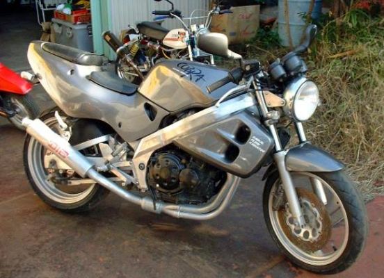 Мотоцикл GSX250S Cobra (1989) Фотография GSX250S Cobra (1989)