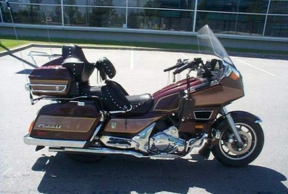 Мотоцикл GV1400LX Cavalcade (1987) Фотография GV1400LX Cavalcade (1987)