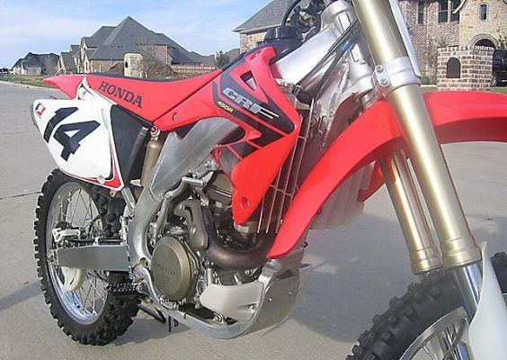 Фотография CRF450R (2004)