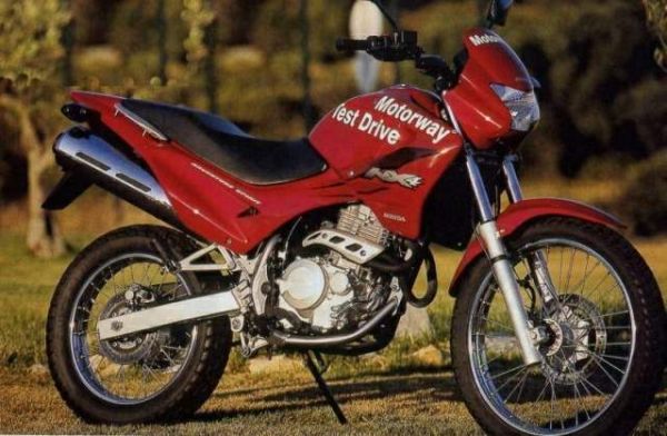 Мотоцикл NX-4 (2002) Фотография NX-4 (2002)