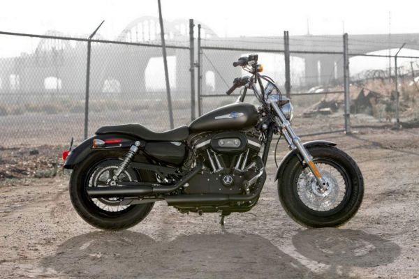 Фотография XL 1200C Custom H-D1 Sportster (2011)