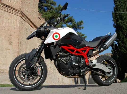 Фотография V12M01 Supermoto Prototipo (2010)