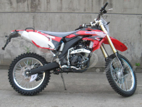 Мотоцикл CD250C (2008) Фотография CD250C (2008)