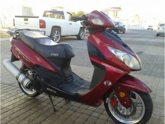 Мотоцикл Phantom R5 2011 Фотография Phantom R5 2011