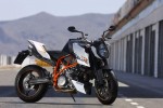  Мотоцикл 990 Super Duke R (2010): Эксплуатация, руководство, цены, стоимость и расход топлива 