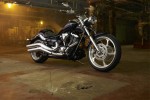 Информация по эксплуатации, максимальная скорость, расход топлива, фото и видео мотоциклов XV1900 Raider S (2012)