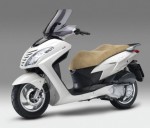  Мотоцикл Blog 125 i.e. (2010): Эксплуатация, руководство, цены, стоимость и расход топлива 