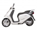 Информация по эксплуатации, максимальная скорость, расход топлива, фото и видео мотоциклов Arte 150 (2012)